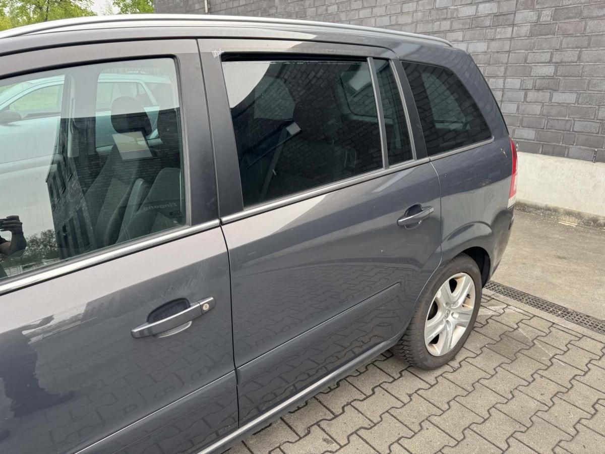 Opel Zafira B original T&uuml;r hinten links Z190 Phantom Grey Rohbau Bj.2012